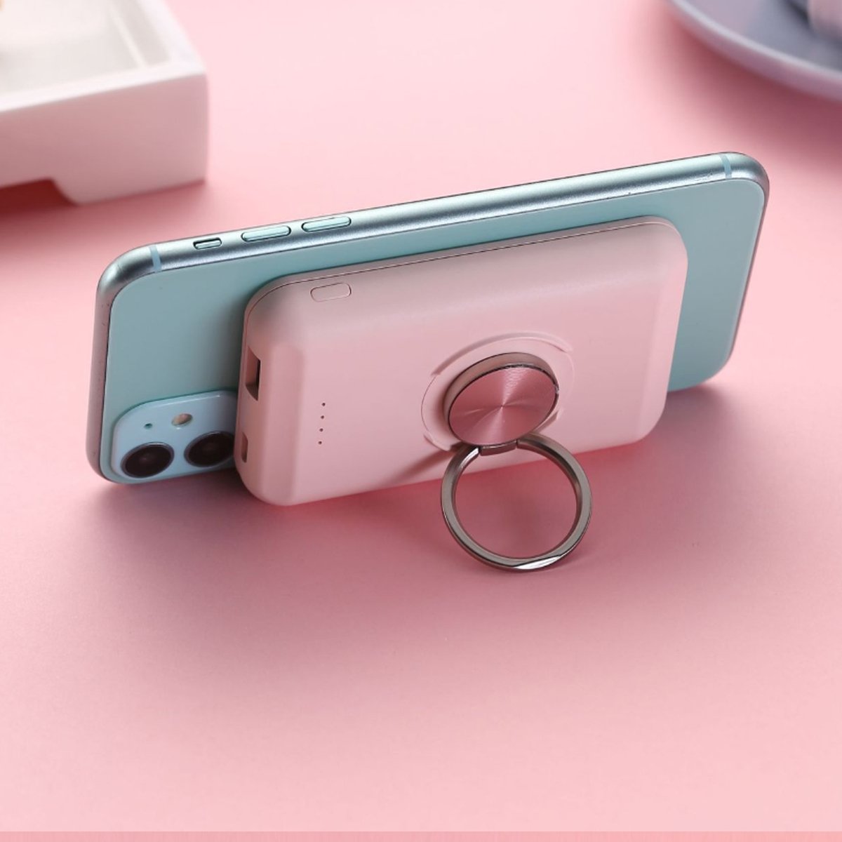 Magnetic Wireless Charger and Power Bank for iPhone