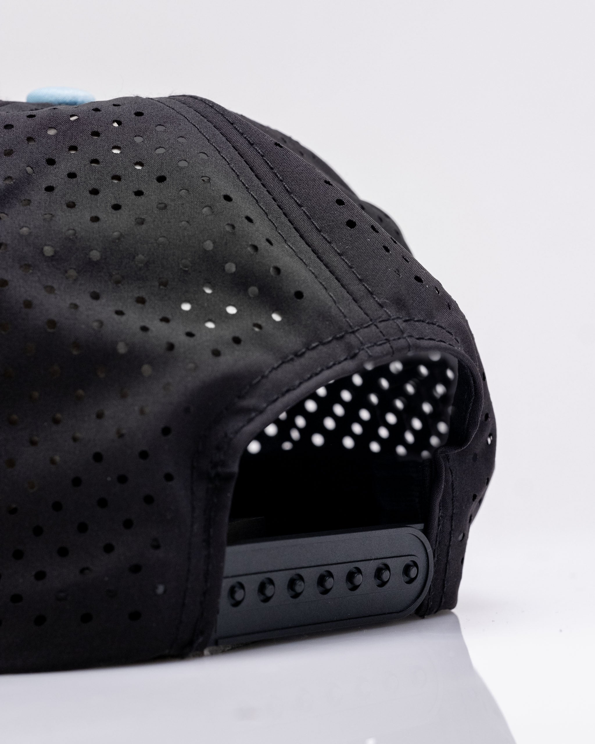 Sasquatch Black - Perforated Rope Hat