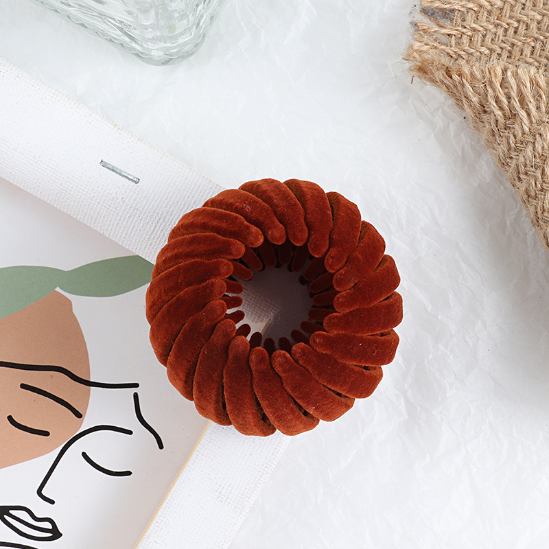Bird Nest Bun Hair Claw Clip