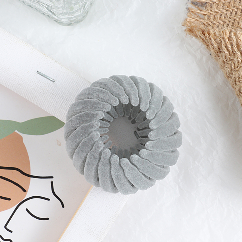 Bird Nest Bun Hair Claw Clip